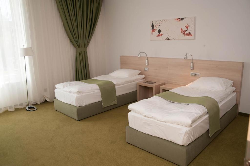 בראשוב Hotel Armatti מראה חיצוני תמונה