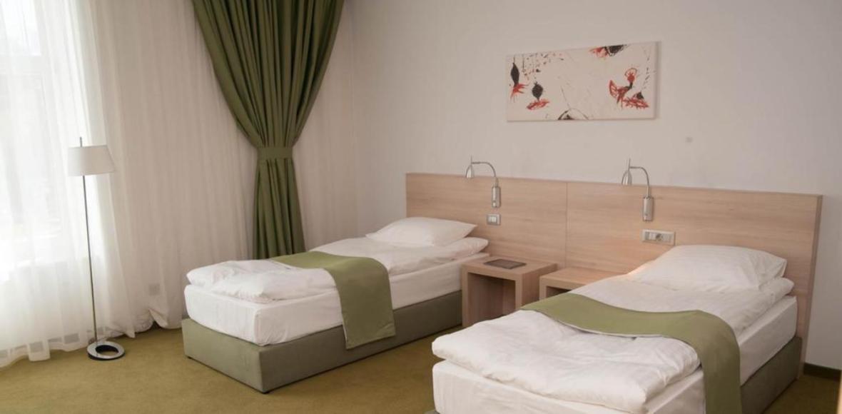 בראשוב Hotel Armatti מראה חיצוני תמונה