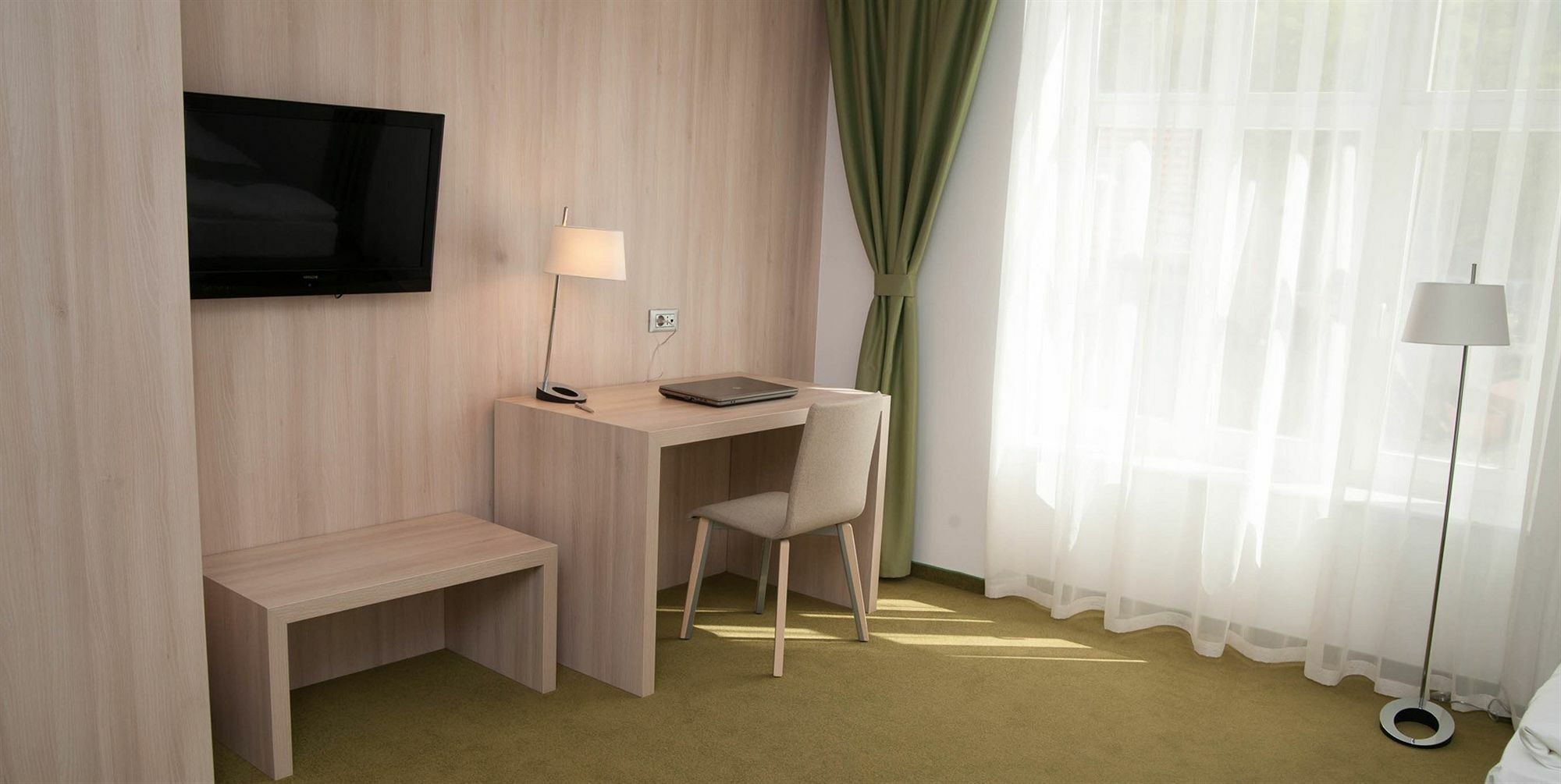 בראשוב Hotel Armatti מראה חיצוני תמונה